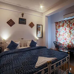 harsh-vilas-guest-house-udaipur.udaipurhotels.org/